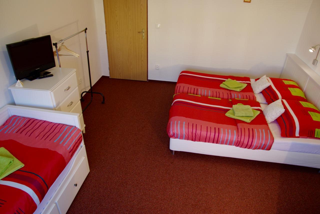 Hostel Humpolec Bagian luar foto
