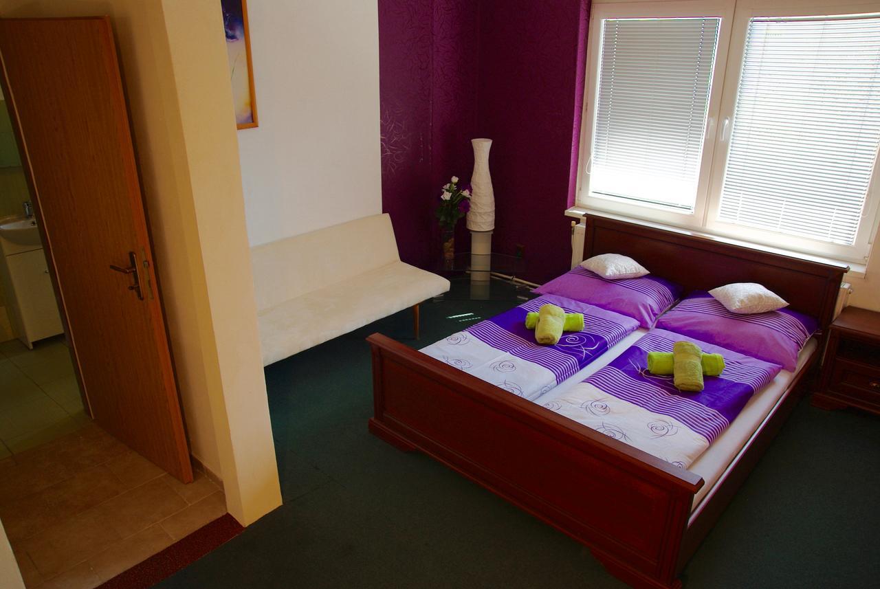 Hostel Humpolec Bagian luar foto
